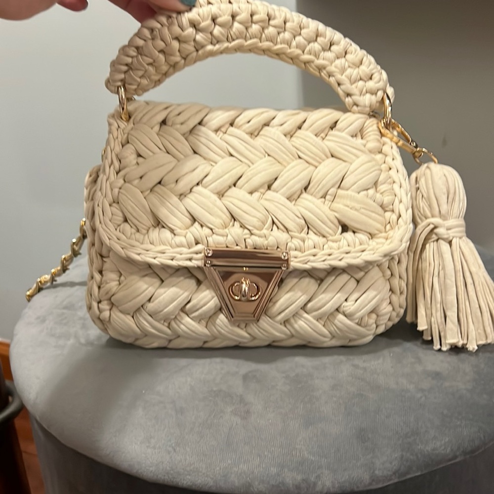 Beige handmade knitted bag